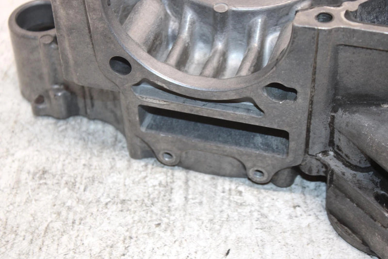 2001 Polaris Magnum 325 Oem Crankcase Half 3087115 3087124 AP30