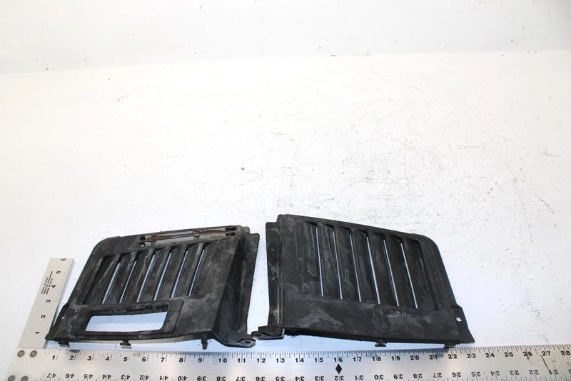 1990 Yamaha Phazer Ii LE Oem Side Louver Set 8X9-77131-00-00 SY14