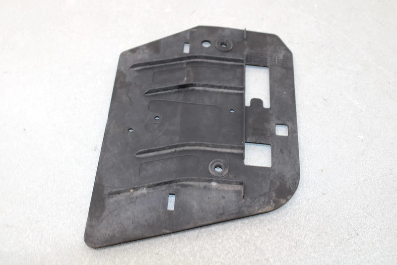 2009 Honda Trx680fga Oem Radiator Shroud 19033-HN8-000 AH23