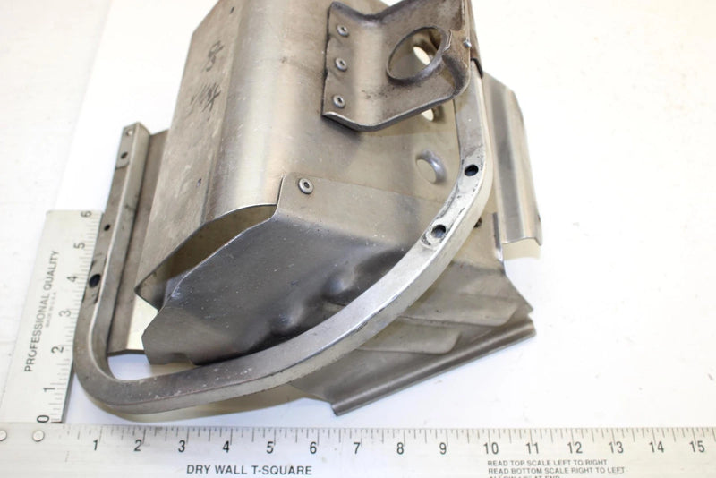 1995 Yamaha Vmax 600 Oem Right Foot Well Foot Rest 8AB-21926-00-00 SY108