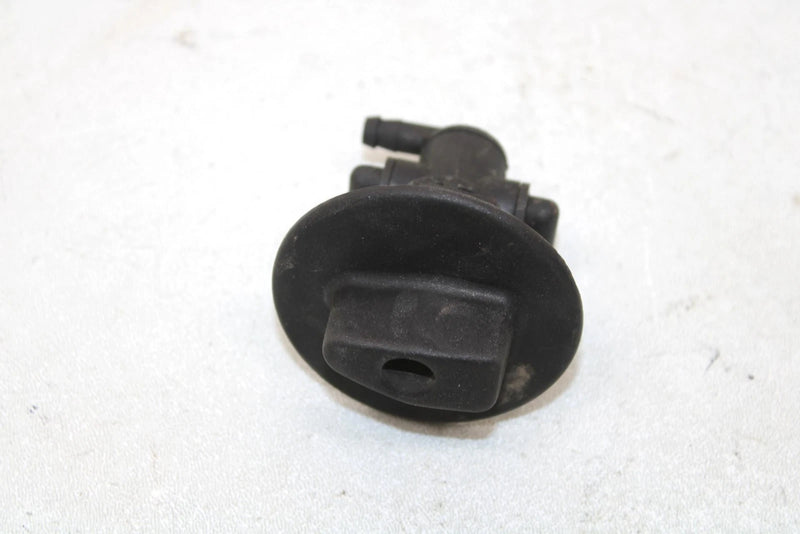 2003 Polaris Magnum 330 Oem 3 Way Fuel Petcock 7052161 Q1414