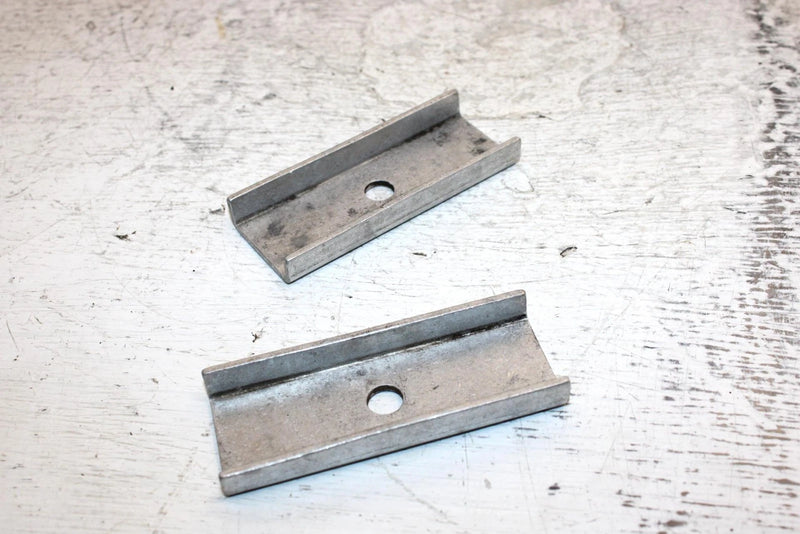 2001 Polaris 500 Classic Oem Retainer Ski Rubber Pair 5243824 SP27