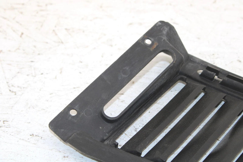 1985 Yamaha Vmax Oem Left Louver 8M6-77131-00-00 SY125