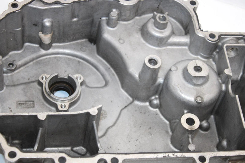 14 Can-am Outlander Max 400 Efi Oem Crankcase 420296761 AB6