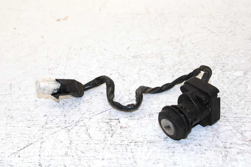 2000 Kawasaki Prairie 300 Oem Ignition Key Switch 27005-1229 AK31.1