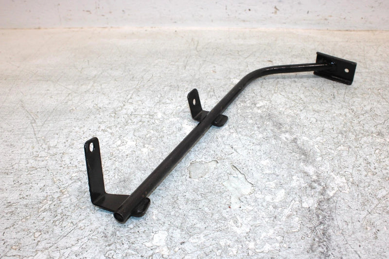 2006 Polaris Sportsman 500 Oem Left Fender Support 1015266-067 AP186