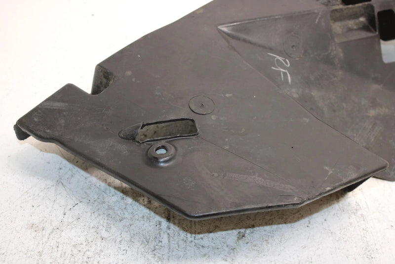 2004 Honda Fourtrax Foreman Rubicon Oem Left Inner Fender 61864-HN2-000 AH5