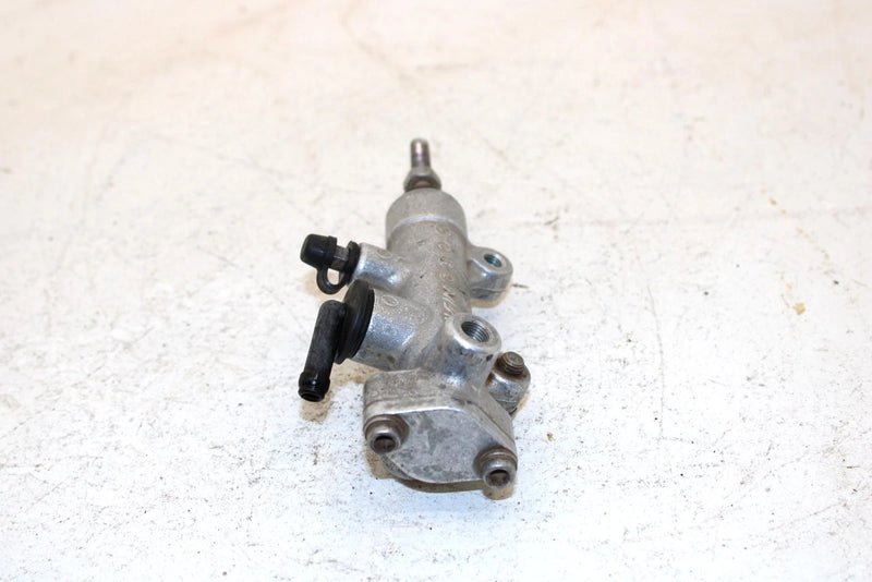 2004 Bombardier Out Lander Oem Rear Master Cylinder 705600254 AB12