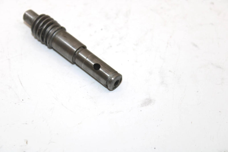 1988 Yamaha Bravo Oem Oil Pump Worm Shaft 8R4-13175-00-00 SY72