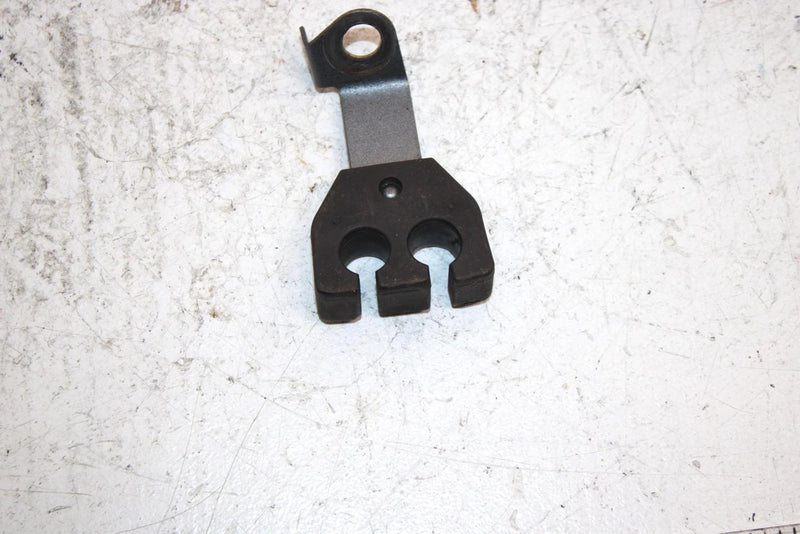 1993 Yamaha Waverunner 650 Oem Electrical Cord Clamp 6R8-82361-00-00 JY23