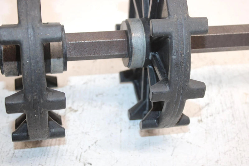 87 Polaris Trail Oem Track Drive Cog Axle 5020388 SP66