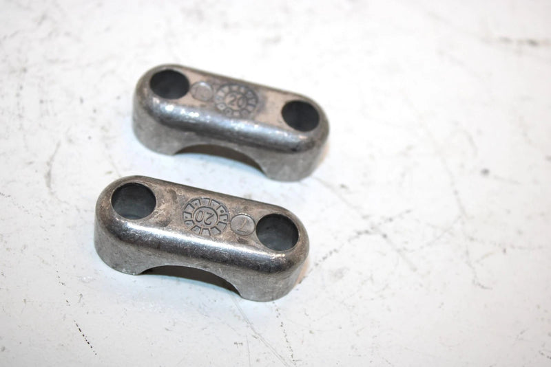 21 Can-am Outlander Max 450 4x4 Dps Oem Handlebar Clamp 709401799 AB4
