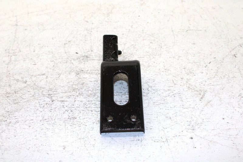1987 Yamaha Exciter 570 L/c Oem Front OIl Tank Bracket 82M-2193E-00-00 SY18