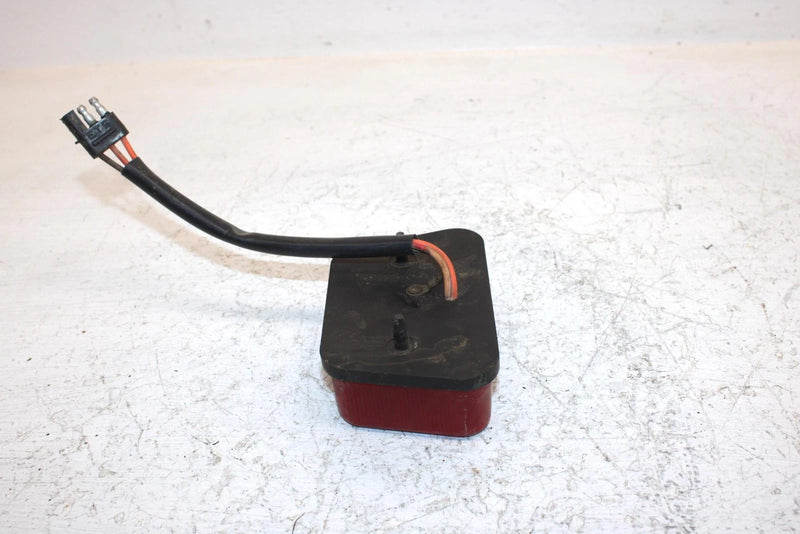 2000 Polaris Xplorer Oem Taillight Assembly 2432034 AP177