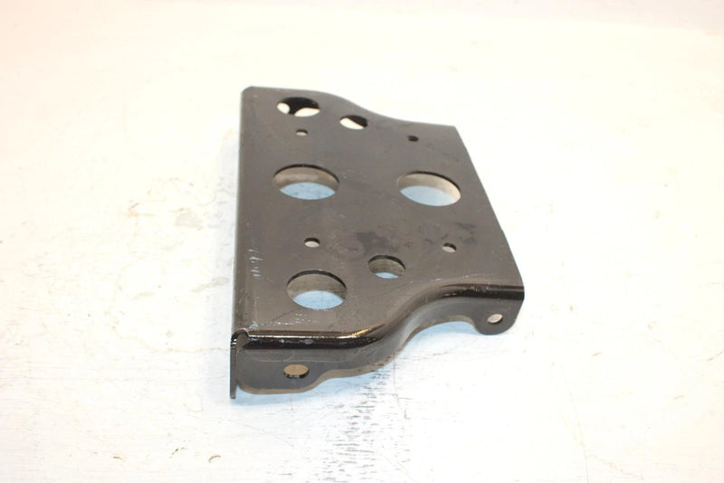 2003 Bombardier Quest 500 Oem Winch Roller Bracket 705200196 AB13