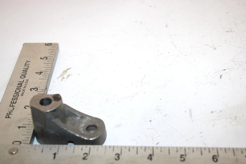 00 Arctic Cat Zr 500 Efi Oem Left Idler Wheel Mount 1604-435 Q2755