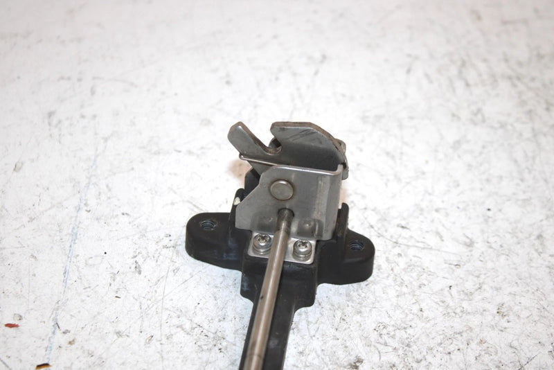 1993 Yamaha Waverunner 650 Oem Seat Latch FJ0-63850-30-00 JY23