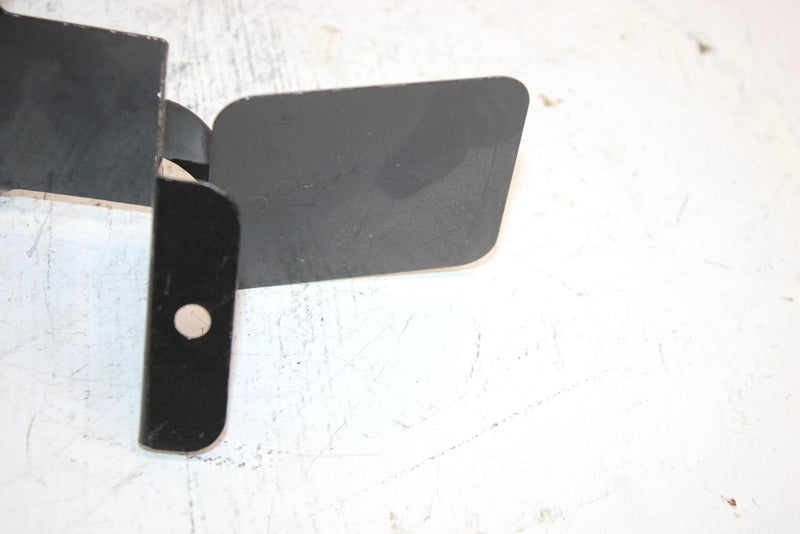 88 Yamaha Excel Iii Oem Tool Box Bracket 8W8-21945-00-00 SY12
