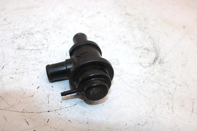 11 Arctic Cat Z1 Turbo Ext Oem Fuel Air Valve 3007-820 SA65