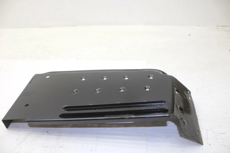 89 Yamaha Inviter OEM Footwell Bracket Pair 86W-21910-00-00 SY56