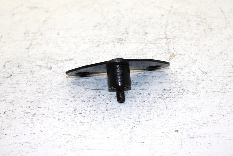 90 Yamaha Phazer Ii LE Oem Lower Left Engine Mount 87F-21417-00-00 SY14