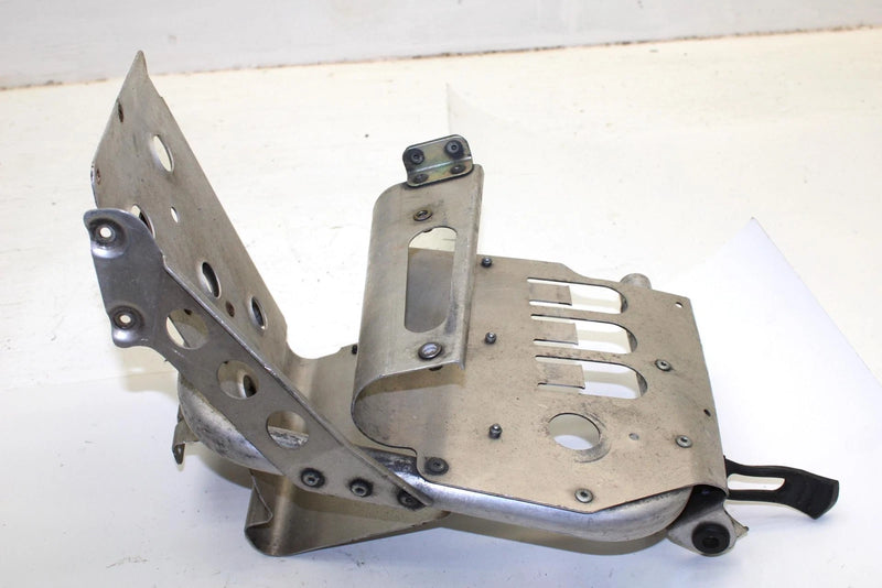 2005 Yamaha Rs Vector Oem Right Foot Well Foot Rest 8FU-21970-01-00 SY102