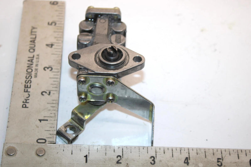 98 Arctic Cat Zr 500 Oem Oil Pump 3005-118 SA169