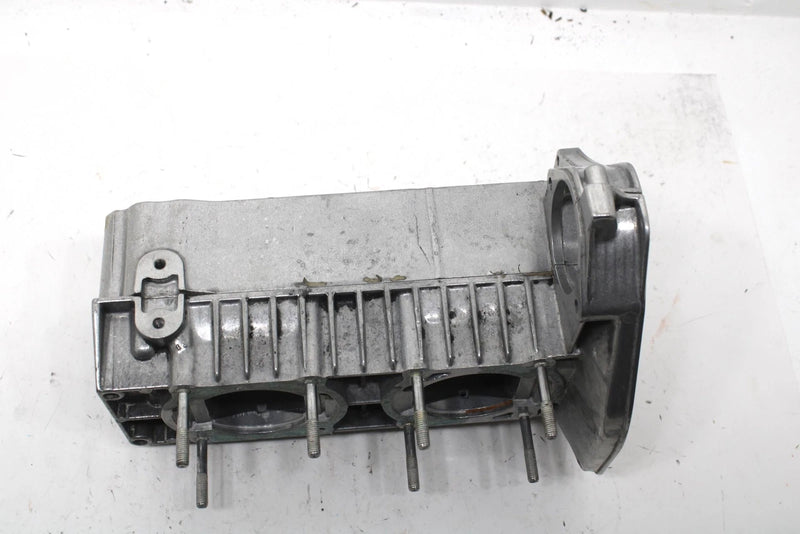 1987 Yamaha Srv Oem Crankcase Assembly 8H8-15109-08-00 SY131
