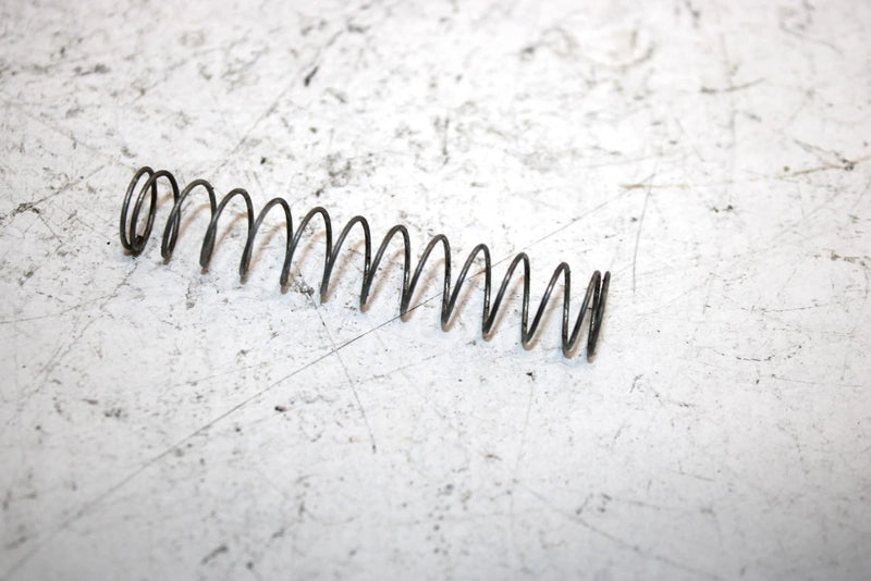 1986 Yamaha  Badger Yfm80s Oem Carburetor Spring 260-14131-00-00 AY8