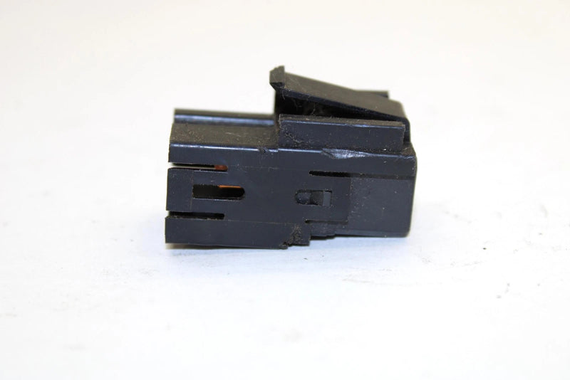 2006 Yamaha Attak Oem Relay 8FP-81950-01-00 Q2400