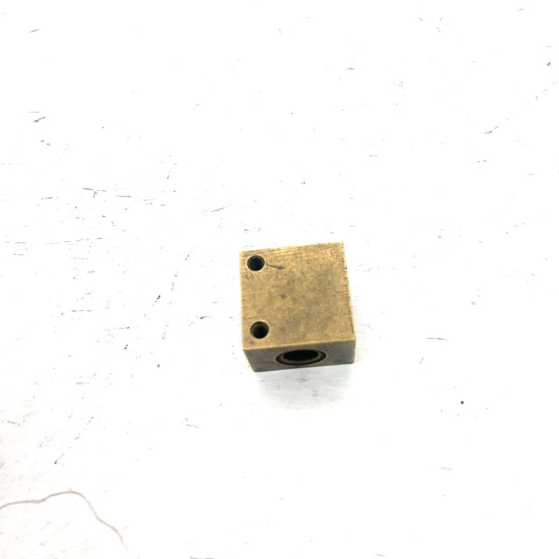 99-00 Polaris Xplorer 400 4X4 OEM Brake Cross Fitting 7052194 AP240