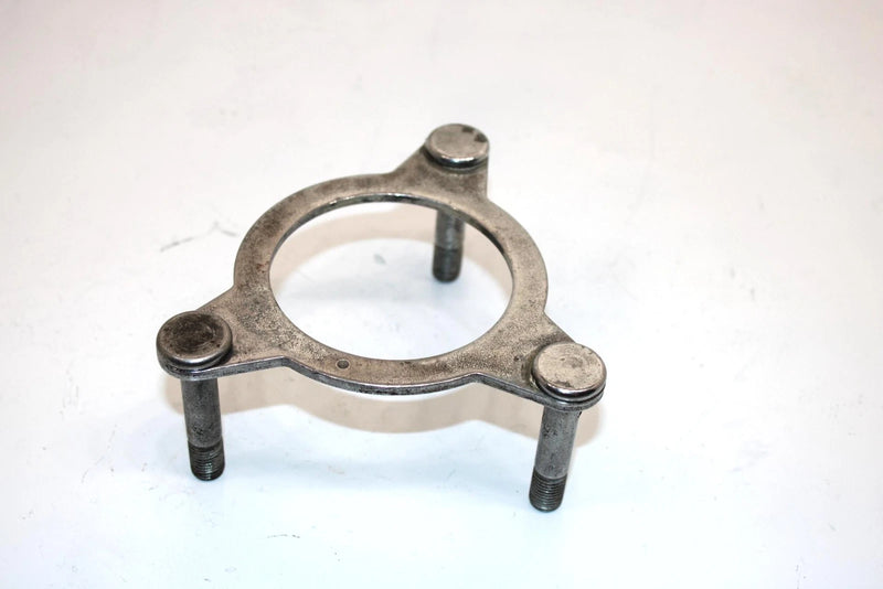 85 Suzuki Quadrunner 250 Lt250ef  Oem Rear Axle Bearing Plate 64770-24502 AS14