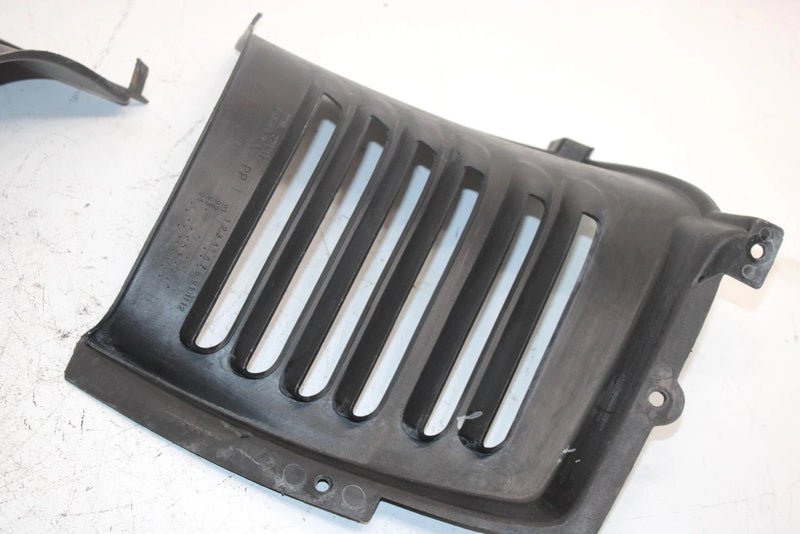 94 Yamaha Vmax 600 Oem Side Louver Set 89A-77131-01-00 89A-77132-01-00 SY2