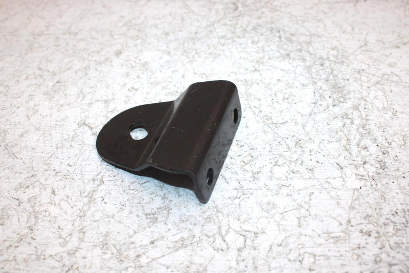 2004 Polaris Magnum 330 Oem Top Engine Mount Bracket 5247341 AP159
