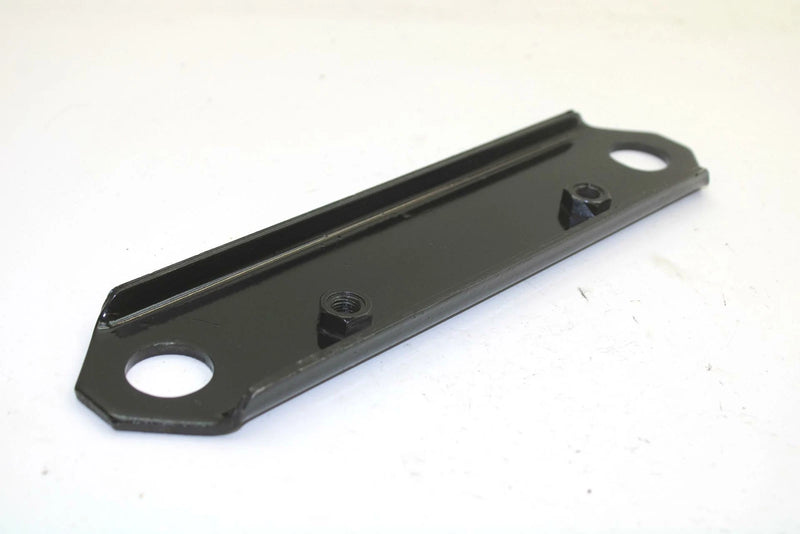 Yamaha OEM Engine Motor Mount Front Lower Plate 8g8-21419-00-00 SY48