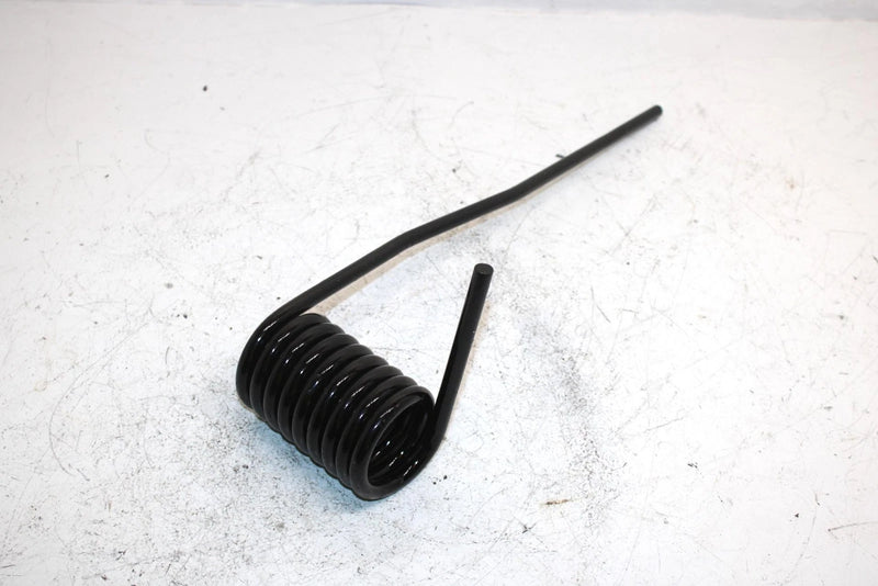 92 Polaris 500 Oem Right Suspension Spring 7041247 7041247-067 SP52