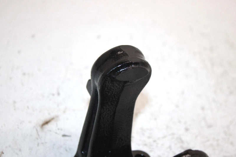 1987 Honda Fourtrax 350 A Oem Right Steering Knuckle Mount 51340-HA7-305 AH39