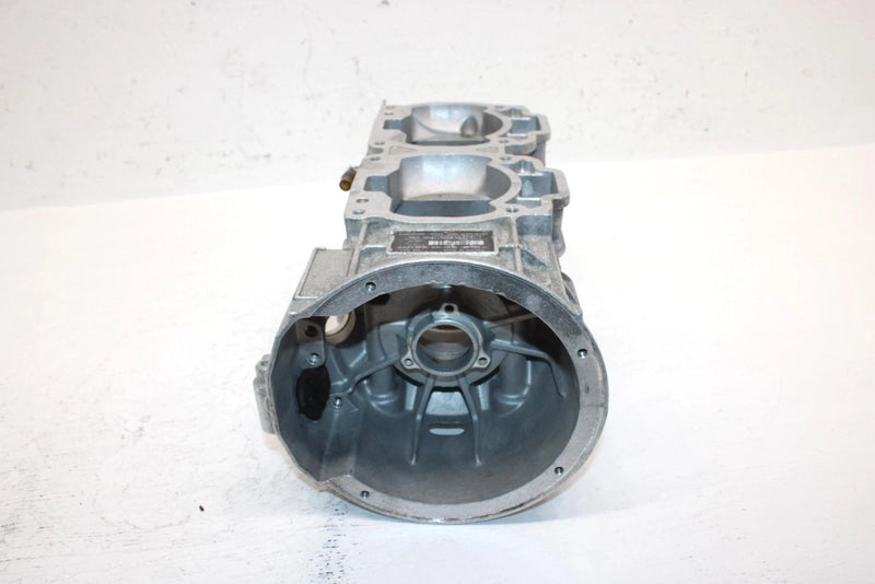 2002 Ski-doo Mxz 500 Oem Crankcase 420888763 SS16