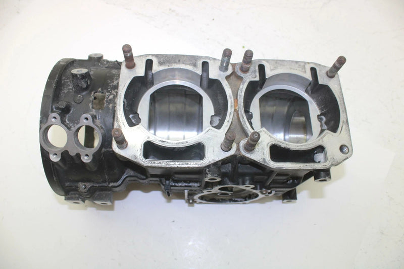 96 Arctic Cat ZR 580 EFI OEM Crankcase with Studs 3005-406 B537