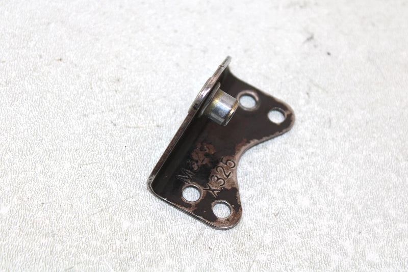 2003 Polaris Magnum 330 Oem Carburetor Mounting Bracket 5245674-067 AP120