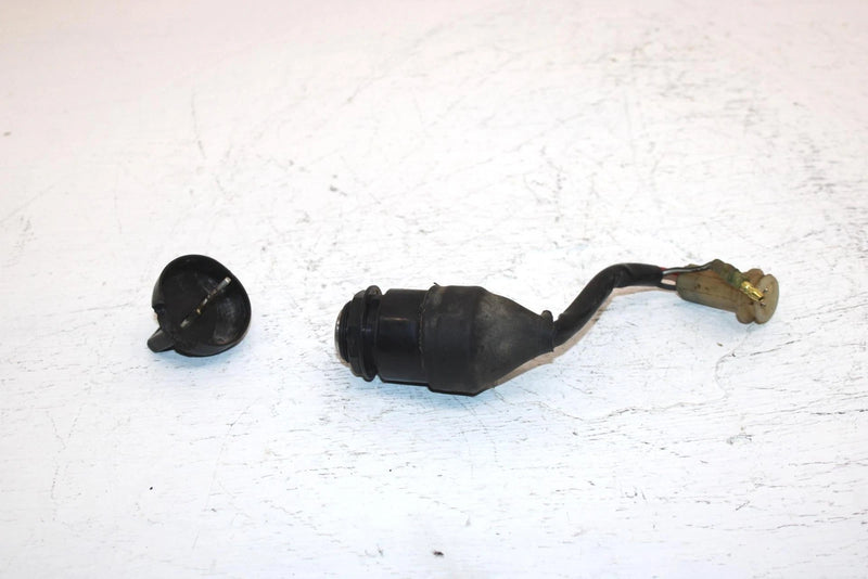 1986 Yamaha  Moto 4 Oem Ignition Key Switch 2FH-82510-09-00 AY7