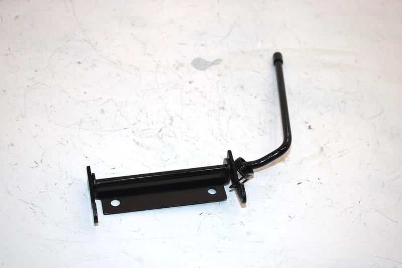 02 Arctic Cat 250 2x4 Oem Seat Latch 1506-056 AA22