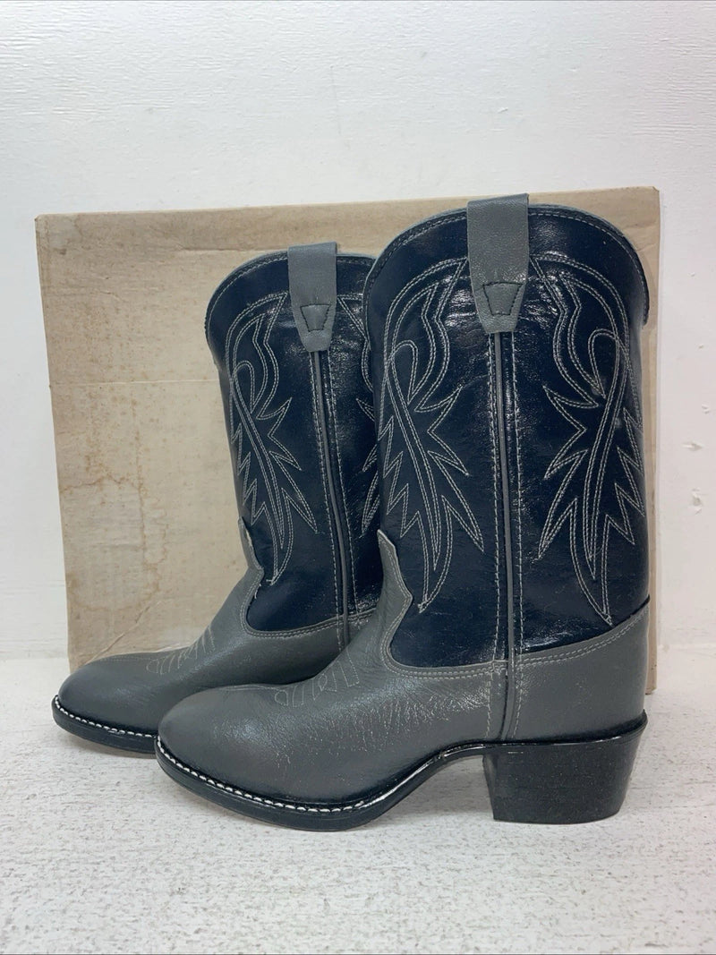 New Youth Gray Bronco Cowboy Boots. B 1892 4.5 4 1/2 D. 22-108