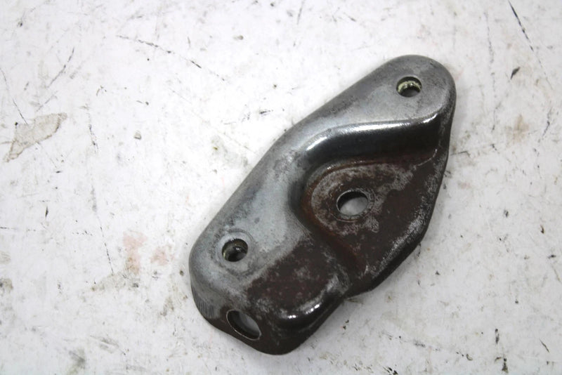 1983 Yamaha Excel Iii Oem Right Skid Mount Bracket 8A5-47426-00-00 SY133