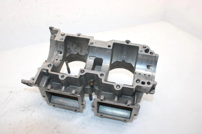 00 Polaris Xc Sp 600 Oem Crankcase TWN W/Studs 2201556 2201697 SP140
