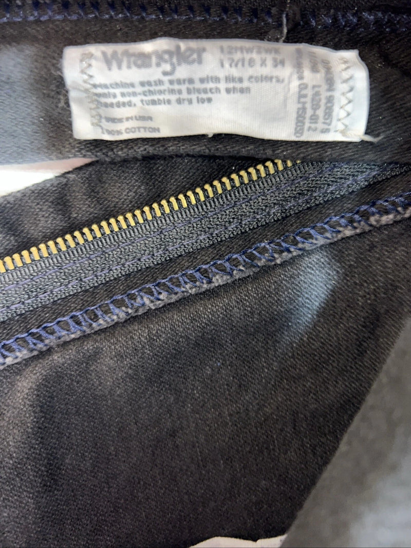 New Men’s Black Cowboy Cut Classic Fit Wrangler Denim Jeans. 17/18x34 F-31