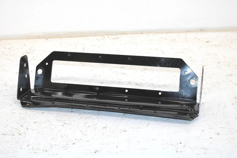 1985 Yamaha Vmax Oem Snow Flap Mounting Bracket 81K-21910-00-00 SY125