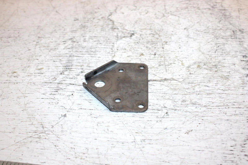 1997 Yamaha Vmax Sx 700 Triple Oem Main Track Bracket 8CR-21953-00-00 SY10