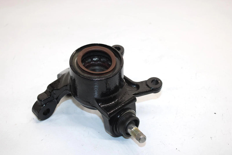 03 Bombardier Quest 650 Oem Right Steering Knuckle 709400095 AB1.1