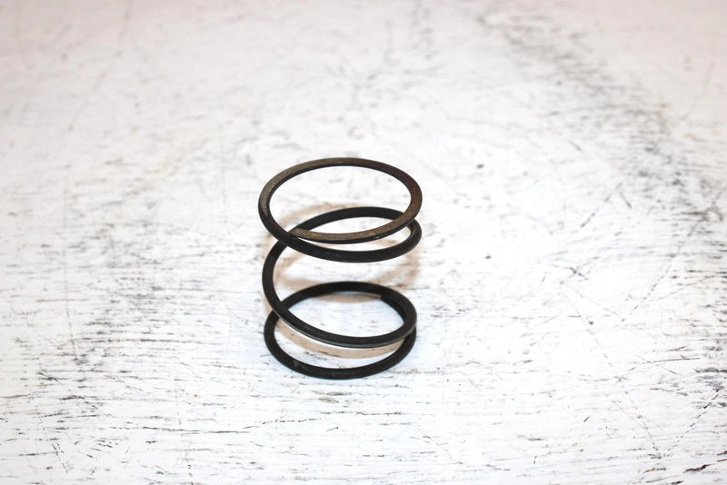 1996 Ski-doo Touring Sle 500 Oem Release Spring 504099200 SS12